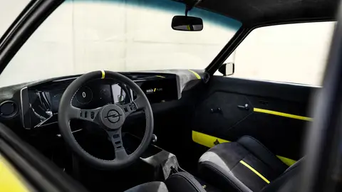 Opel Manta GSe elektroMOD Opel Manta GSe elektroMOD