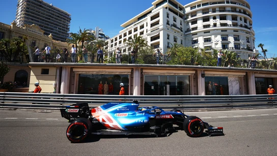 Fernando Alonso durante los Libres 2 del GP de Mónaco Fernando Alonso durante los Libres 2 del GP de Mónaco
