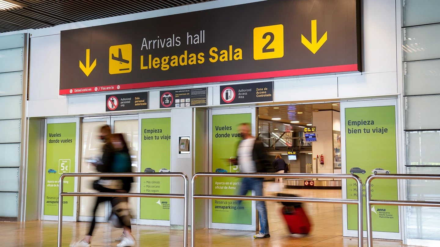 Turistas llegando a España Turistas llegando a España
