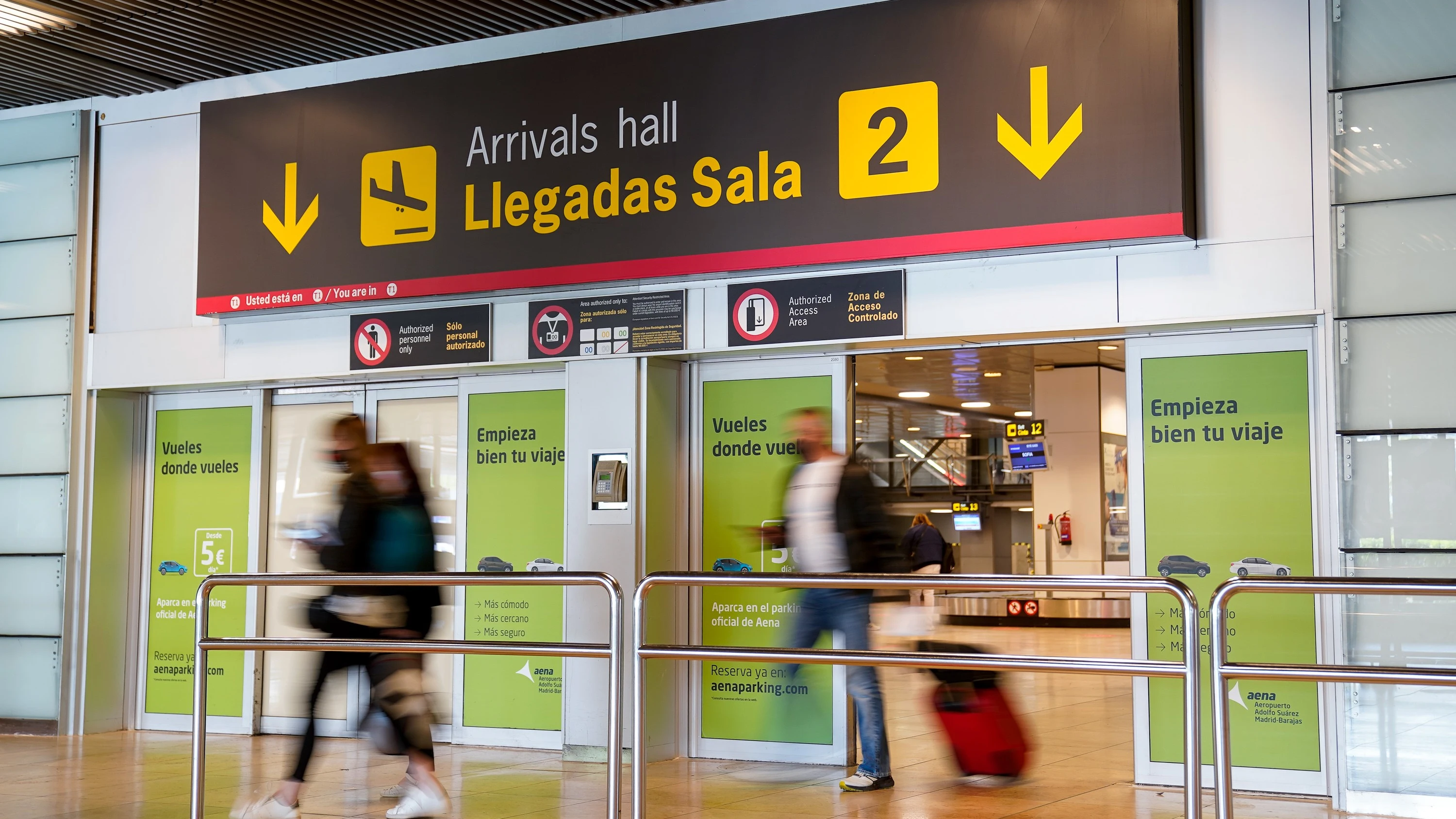 Turistas llegando a España