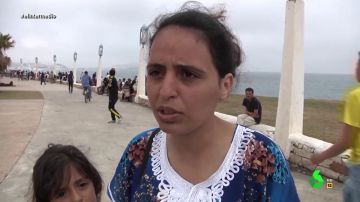 El terrible testimonio de una madre que intentó cruzar la frontera con sus dos hijos: "Los policías nos tiraban pelotas de tenis y espuma en los ojos"