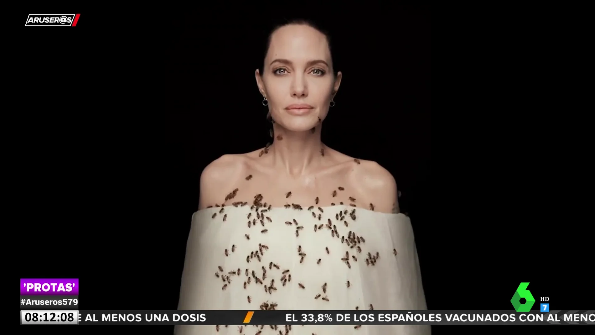 El motivo por el que Angelina Jolie ha cubierto su cuerpo de abejas