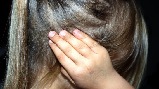 Oído taponado: los mejores remedios para solucionar esta molestia Oído taponado: los mejores remedios para solucionar esta molestia