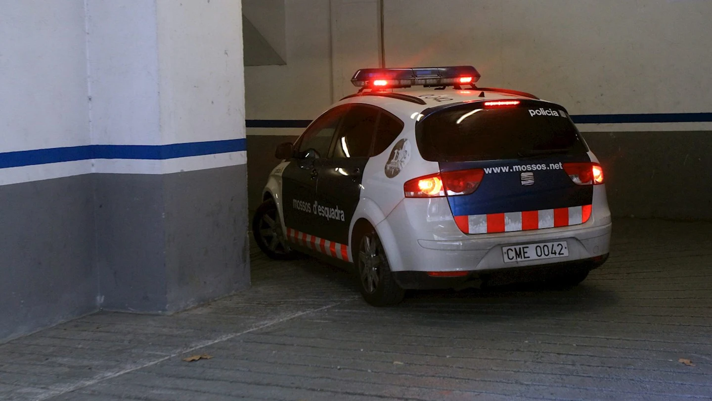 Un vehículo de los Mossos d'Esquadra Un vehículo de los Mossos d'Esquadra.