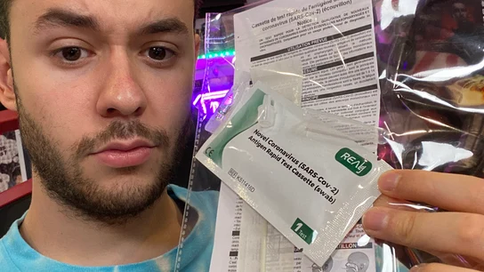 El streamer TheGrefg pide disculpas tras hacerse un test contra el COVID en directo El streamer TheGrefg pide disculpas tras hacerse un test contra el COVID en directo