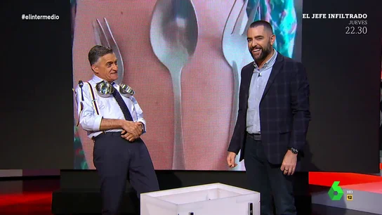 Dani Mateo 'demuestra' en el Gran Wyoming el efecto secundario de la vacuna: Dani Mateo 'demuestra' en el Gran Wyoming el efecto secundario de la vacuna: