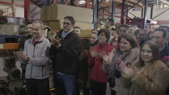 Los trabajadores de 'Sagar' dan una sorpresa a uno de sus compañeros en 'El Jefe Infiltrado' Los trabajadores de 'Sagar' dan una sorpresa a uno de sus compañeros en 'El Jefe Infiltrado'