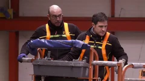 El jefe infiltrado de 'Sagar', a punto de descubrir su verdadera identidad: "He pasado mucho miedo" El jefe infiltrado de 'Sagar', a punto de descubrir su verdadera identidad: "He pasado mucho miedo"