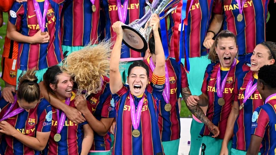 Vicky Losada, capitana del Barça, levantando la Champions femenina Vicky Losada, capitana del Barça, levantando la Champions femenina