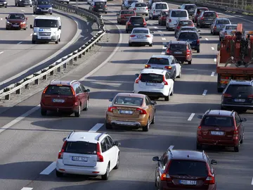 Exceso de velocidad en carreteras convencionales, autopistas y autovías Exceso de velocidad en carreteras convencionales, autopistas y autovías