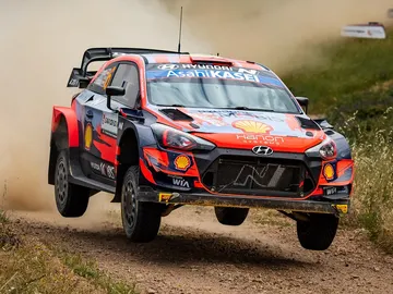 Dani Sordo es segundo en Cerdeña Dani Sordo es segundo en Cerdeña