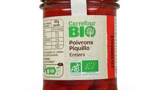 Carrefour retira un lote de pimientos de piquillo por la "presencia de un cuerpo extraño"