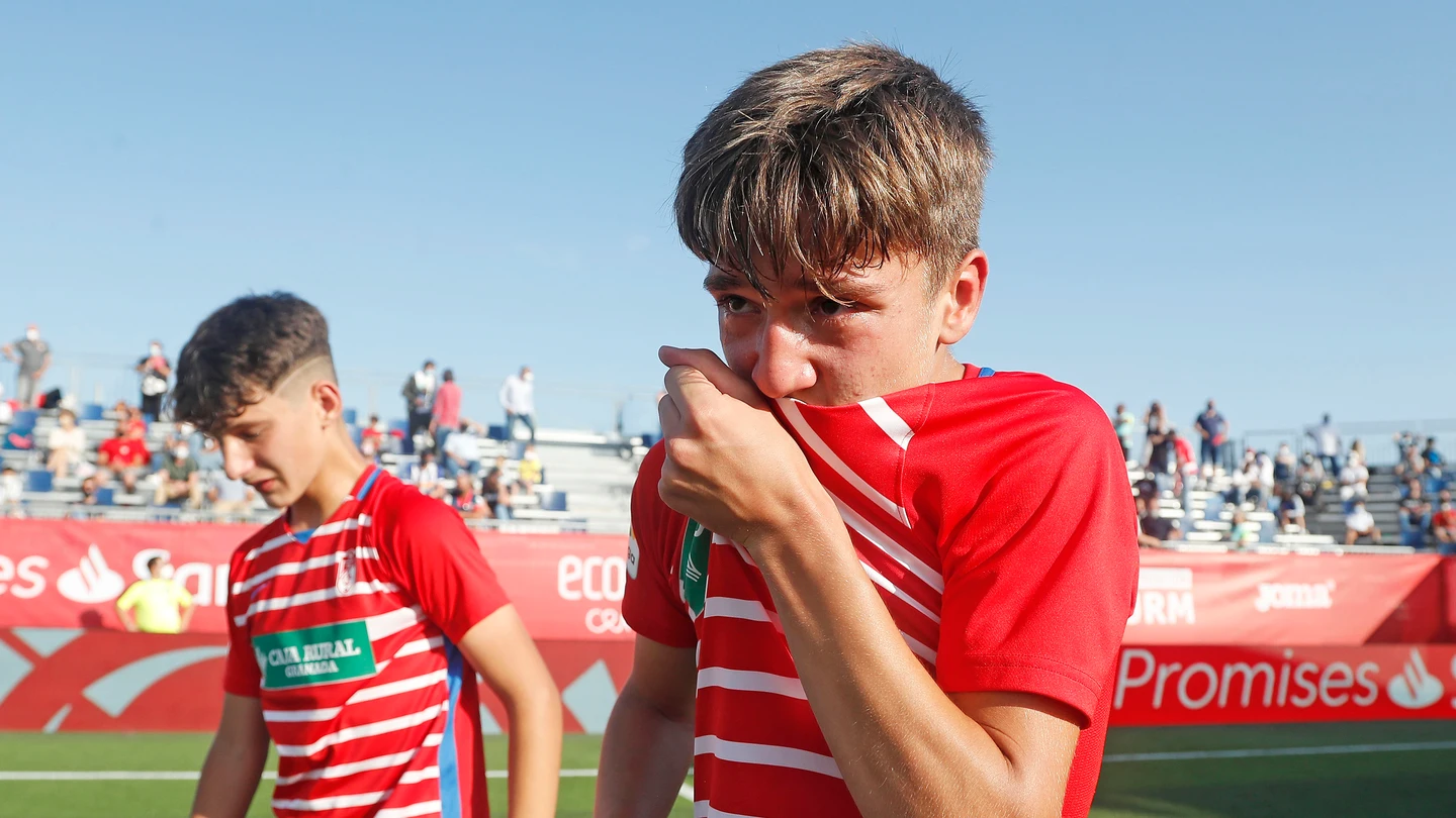 Jugadores del Granada, tras caer eliminados en la semifinal de La Liga Promises Jugadores del Granada, tras caer eliminados en la semifinal de La Liga Promises