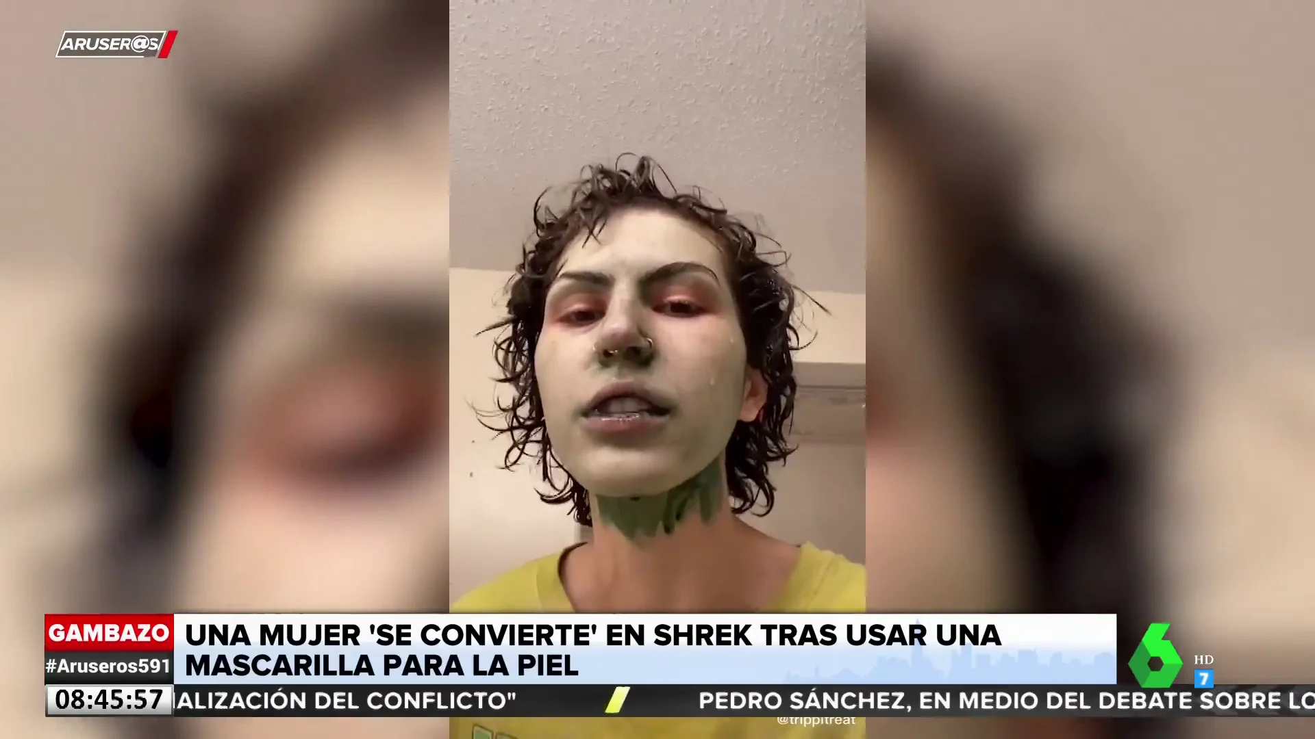 Una joven advierte del peligro de algunas mascarillas faciales al no poder retirársela de la cara