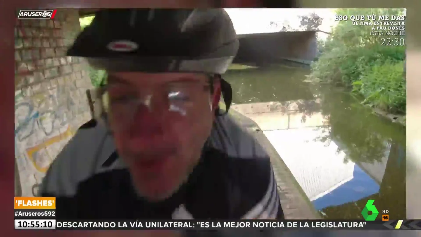 Graba el momento en el que choca de frente con otro ciclista Graba el momento en el que choca de frente con otro ciclista