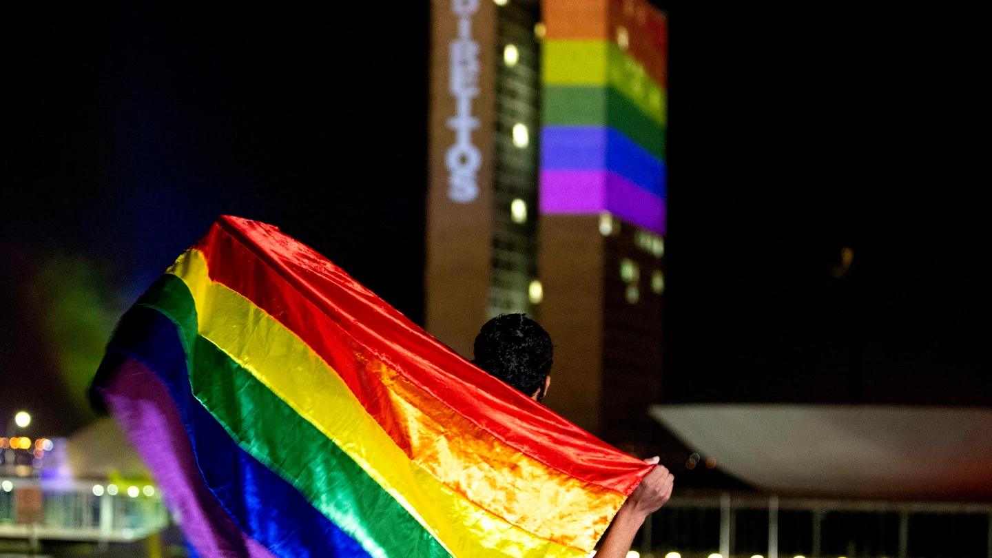 Un joven gay es torturado, quemado y asesinado al revelar que era VIH-seropositivo México homofobia