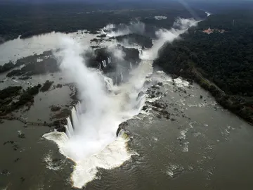 Cataratas de Iguazú desde el aire Cataratas de Iguazú desde el aire