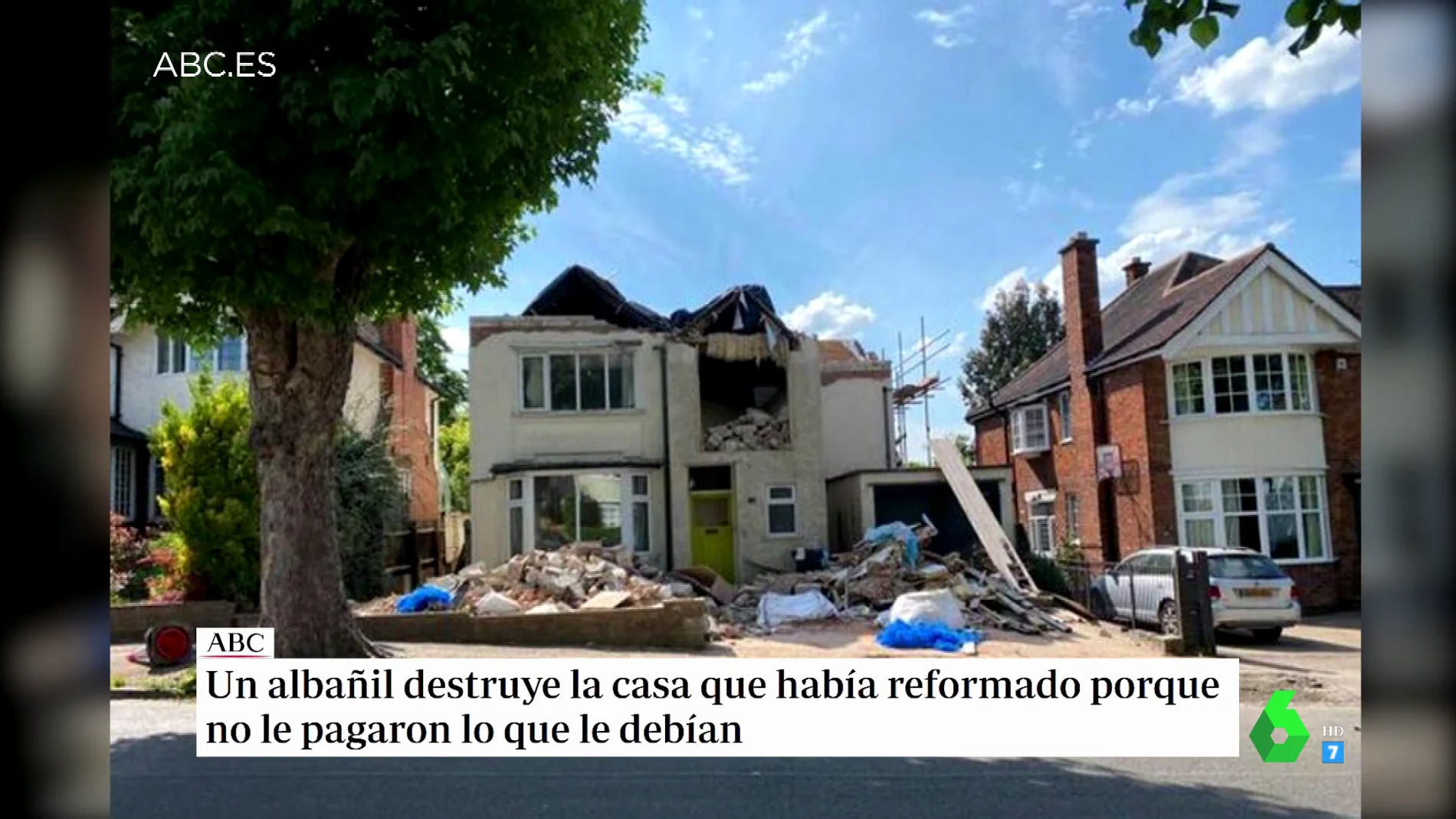 Un albañil destruye la casa que había reformado como venganza contra el dueño por no pagarle lo suficiente