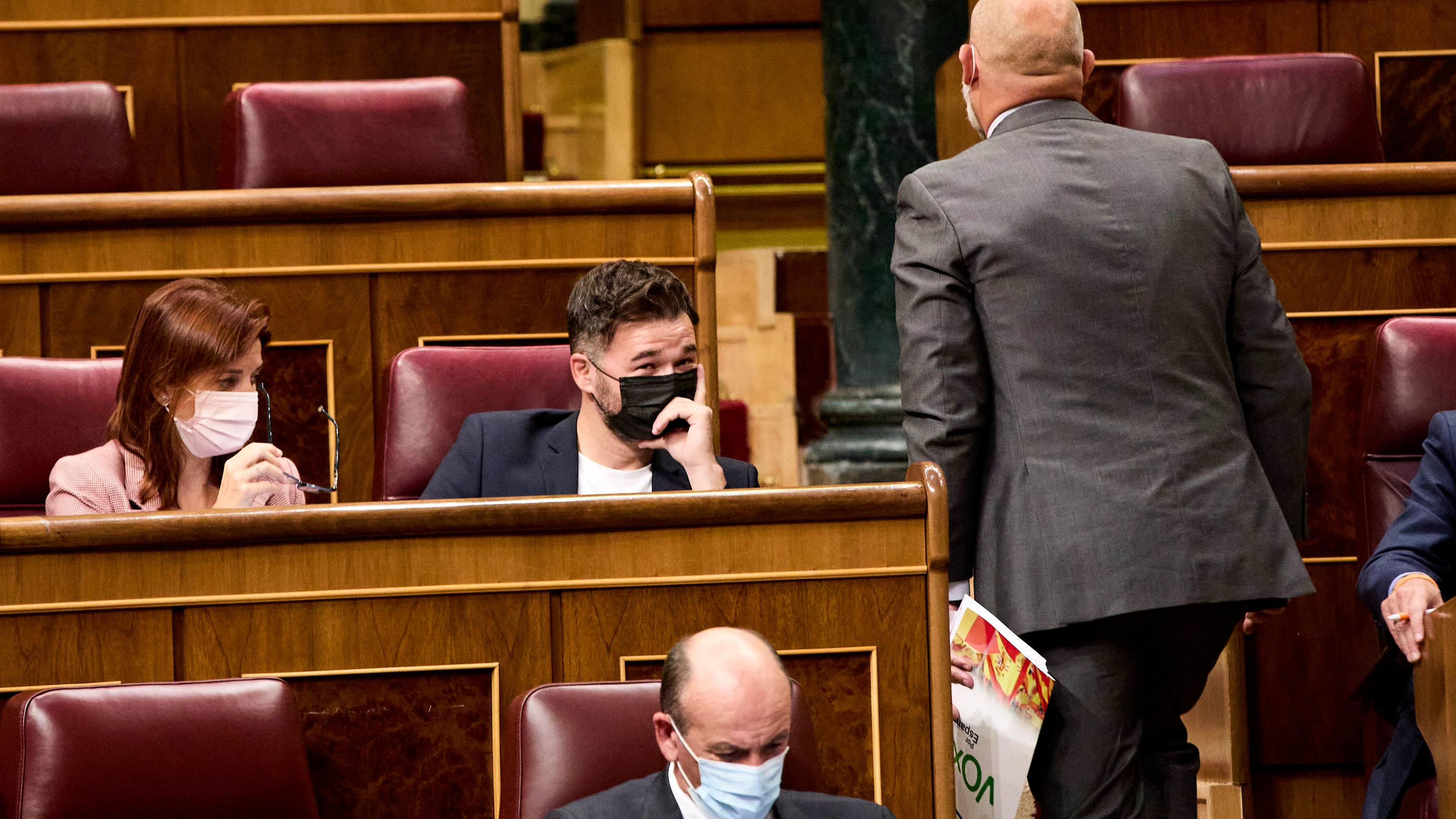 Los indultos dividen al Congreso: la derecha clama contra la medida de gracia y el PSOE pide no dudar del proceso de diálogo