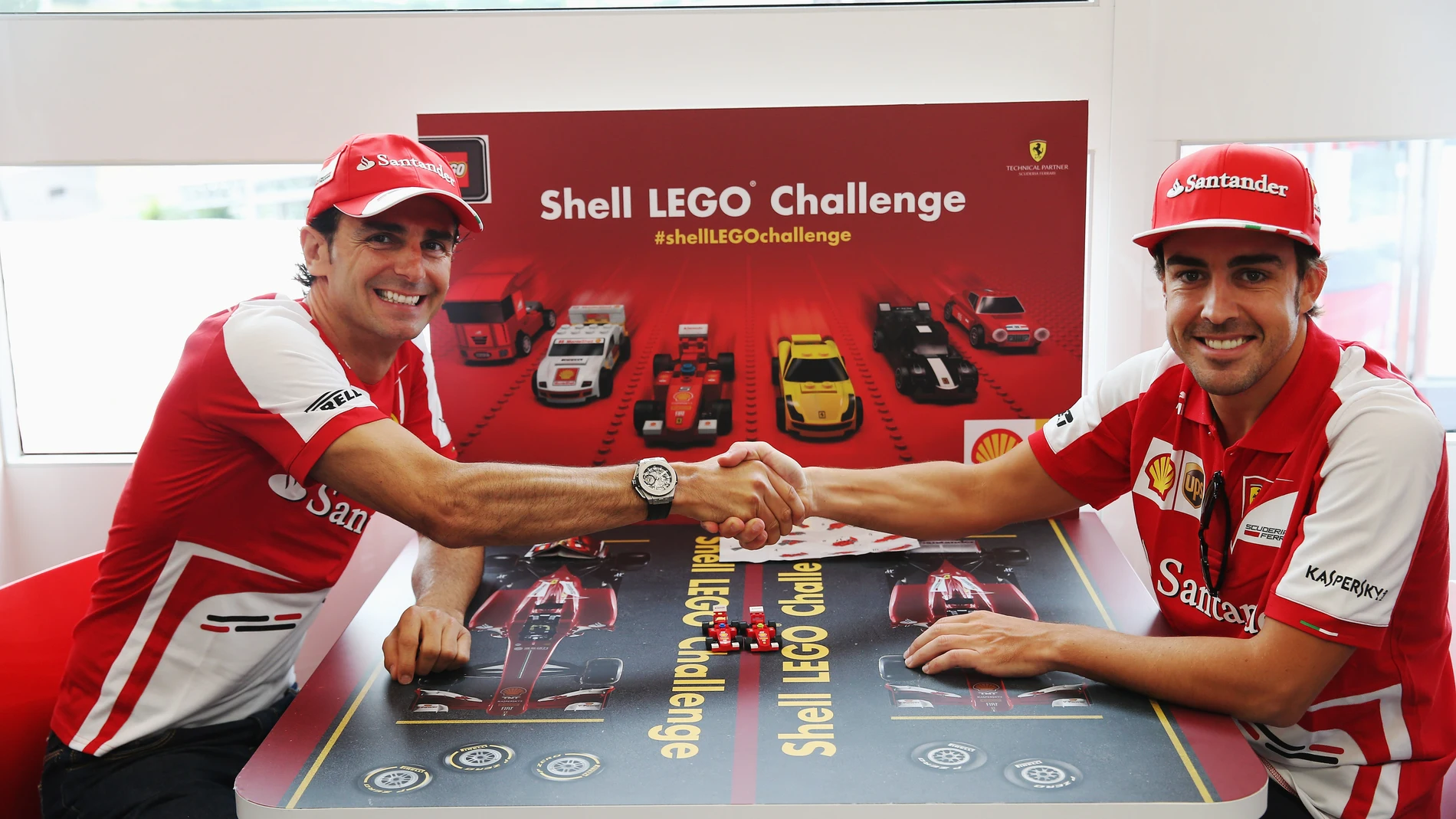 Pedro de la Rosa y Fernando Alonso durante su etapa en Ferrari