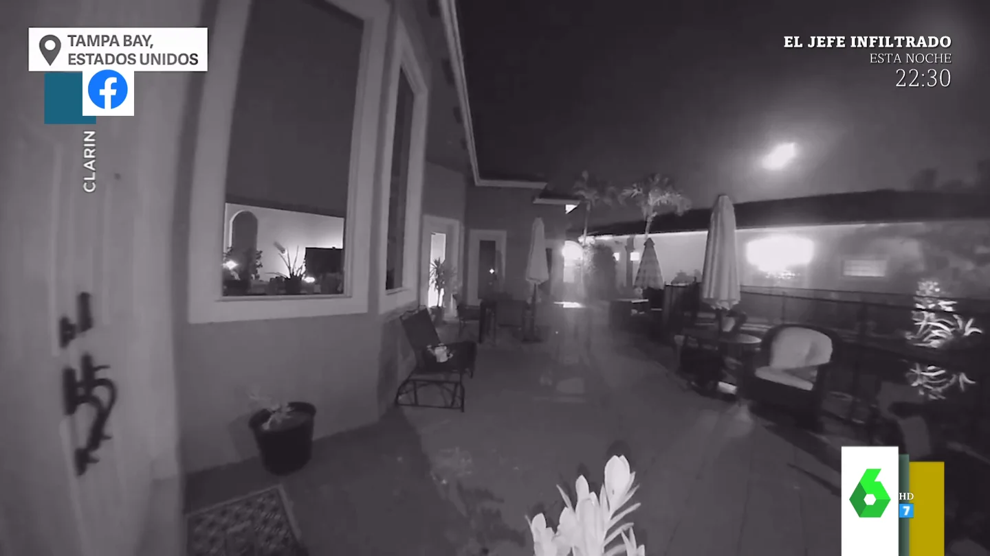 El increíble vídeo de una bola de fuego sobrevolando el cielo de Florida El increíble vídeo de una bola de fuego sobrevolando el cielo de Florida