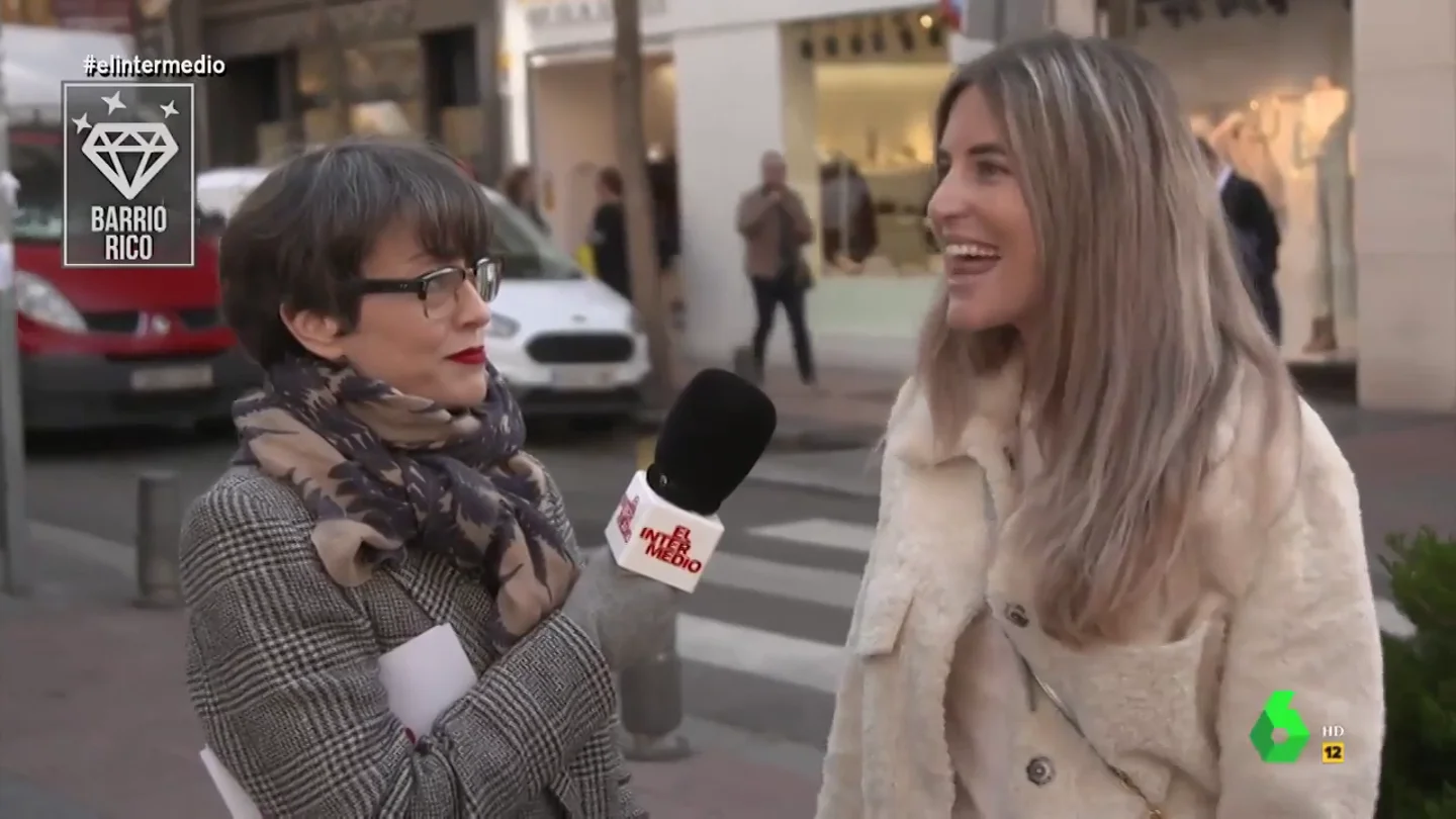 Una vecina de un barrio rico, en contra de subir el SMI: "La gente quiere trabajar poco y cobrar mucho" Una vecina de un barrio rico, en contra de subir el SMI: "La gente quiere trabajar poco y cobrar mucho"