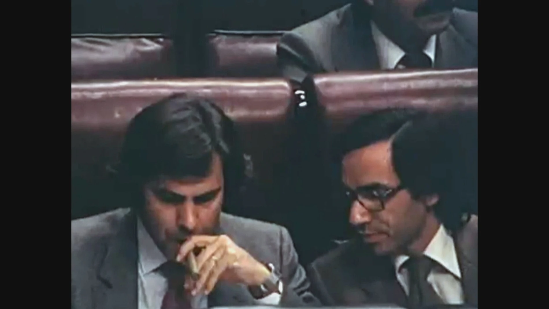 Felipe González y Alfonso Guerra en el Congreso