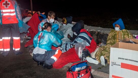 Tres muertos y al menos cuatro desaparecidos en el naufragio de una lancha en Lanzarote