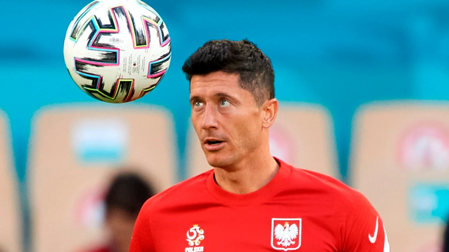 Robert Lewandowski, con Polonia Robert Lewandowski, con Polonia