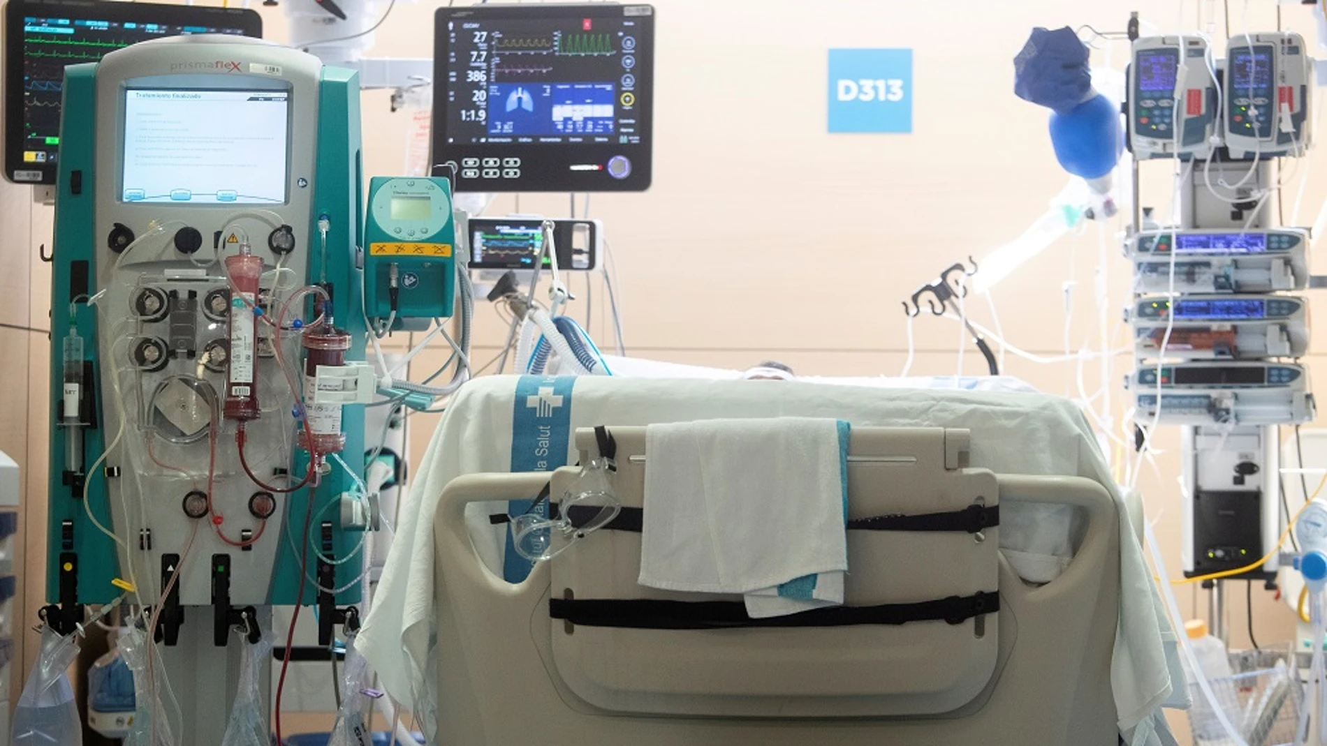 Un paciente afectado por COVID-19 ingresado en el Hospital Vall d&#39;Hebron de Barcelona