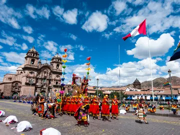 Inti Raymi (Fiesta del Sol) en Cusco Inti Raymi (Fiesta del Sol) en Cusco