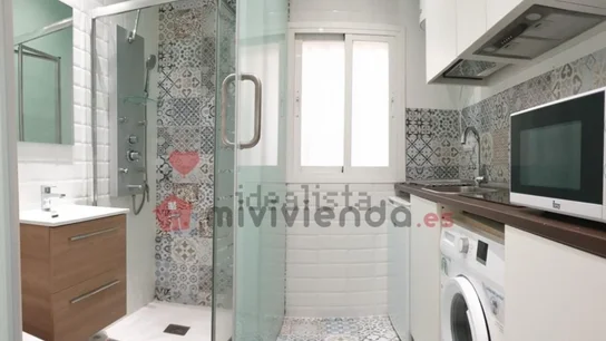 Del váter al fregadero y de la ducha al microondas: la indignante oferta publicada en Idealista Del váter al fregadero y de la ducha al microondas: la indignante oferta publicada en Idealista