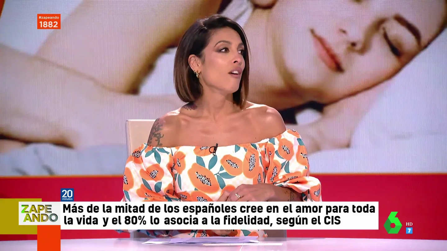 Lorena Castell Lorena Castell se abre en directo sobre su vida sentimental: ¿está enamorada? ¿cuál ha sido su relación más larga?