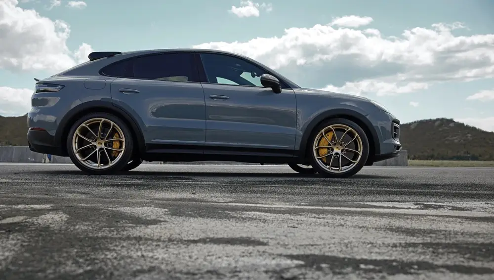  Porsche Cayenne Turbo GT