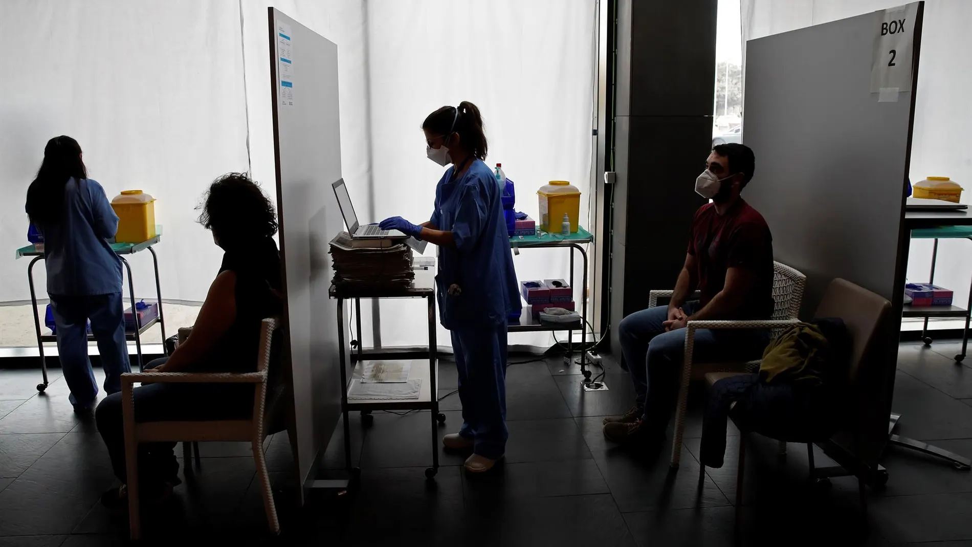 Vacunación contra el coronavirus en Barcelona
