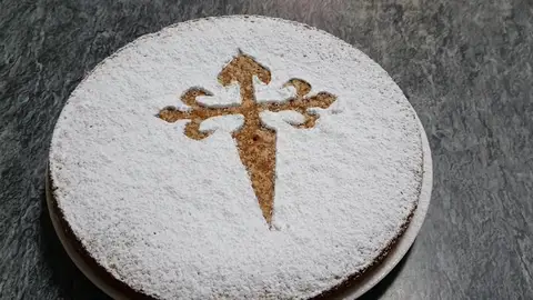 La forma más rápida de preparar una Tarta de Santiago con muy pocos ingredientes La forma más rápida de preparar una Tarta de Santiago con muy pocos ingredientes