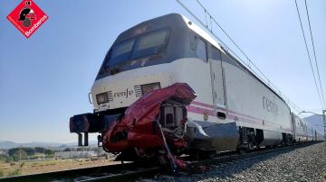 Tren implicado en el accidente del paso a nivel de Novelda.