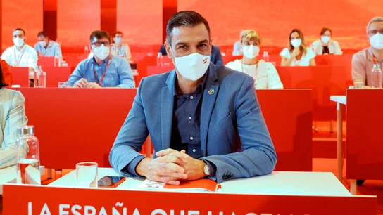 El PSOE cierra filas con Sánchez El PSOE cierra filas con Sánchez