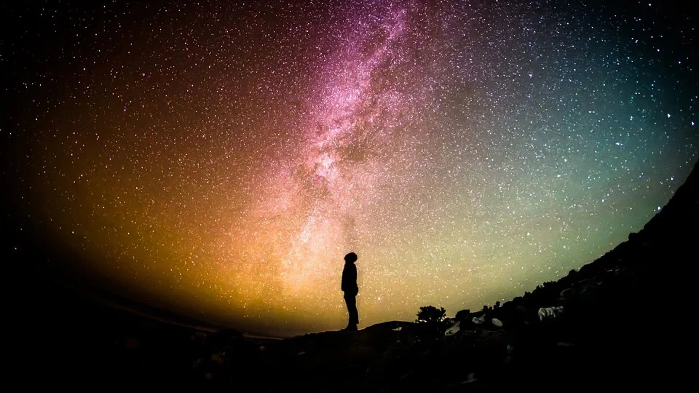 Silueta de un hombre con estrellas Silueta de un hombre con estrellas
