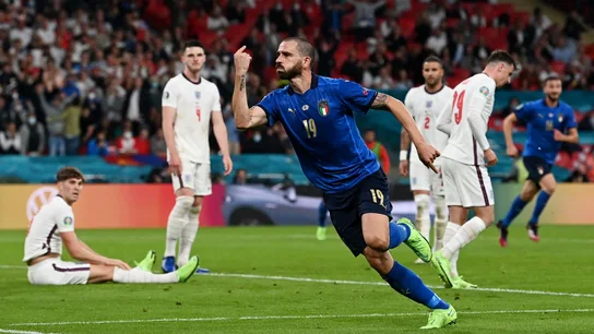Bonucci celebra su gol contra Inglaterra en la final de la Eurocopa 2020 Bonucci celebra su gol contra Inglaterra en la final de la Eurocopa 2020