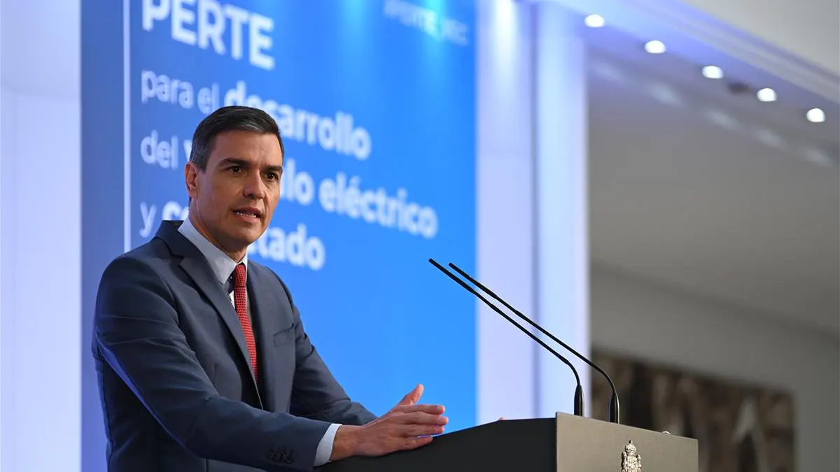 Pedro Sánchez presenta el PERTE del coche eléctrico en Moncloa