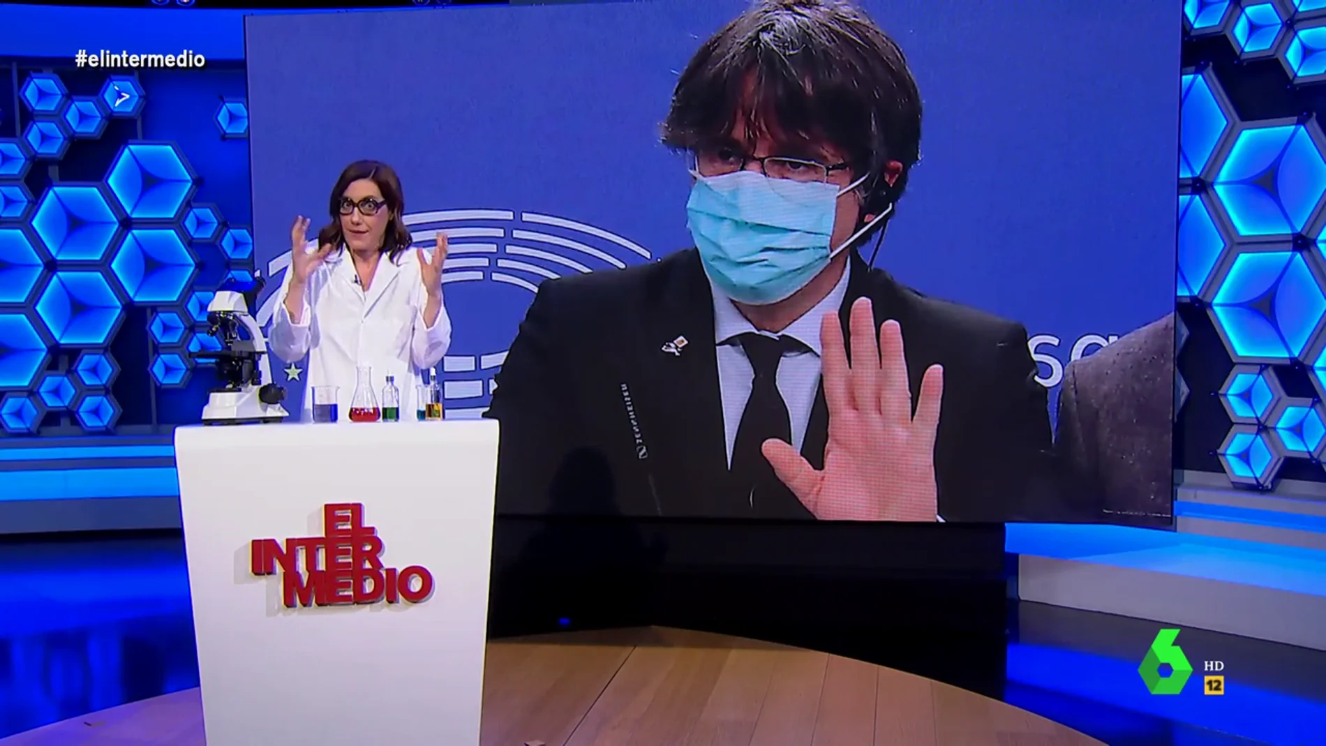 La indignación de Cristina Gallego con Puigdemont: "¿Qué tiene que ver el 1 de octubre con el proceso de vacunación?"