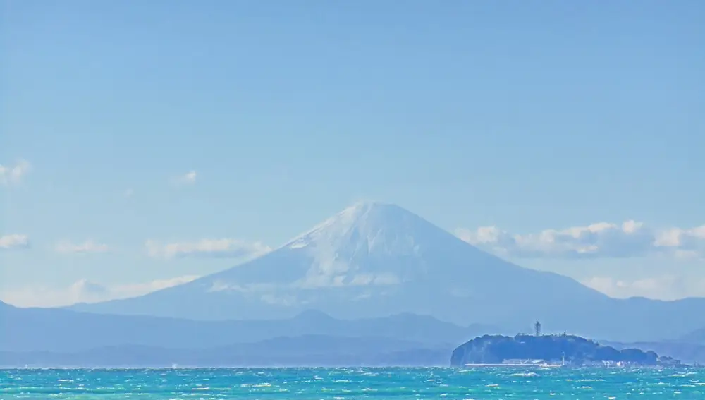 Panorámica del Monte Fuji desde Enoshima