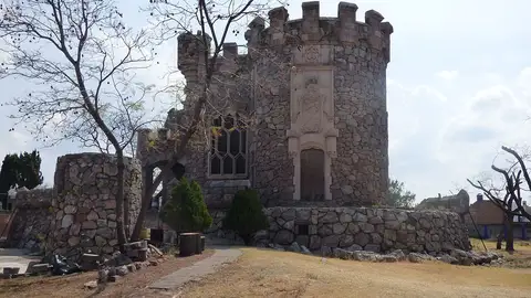 Castillo Douglas Castillo Douglas