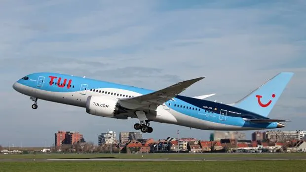 Un avión de la compañía holandesa TUI