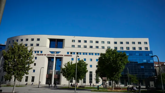 Fachada del Palacio de Justicia de Pamplona, a 10 de mayo de 2021 Manada Orkoien