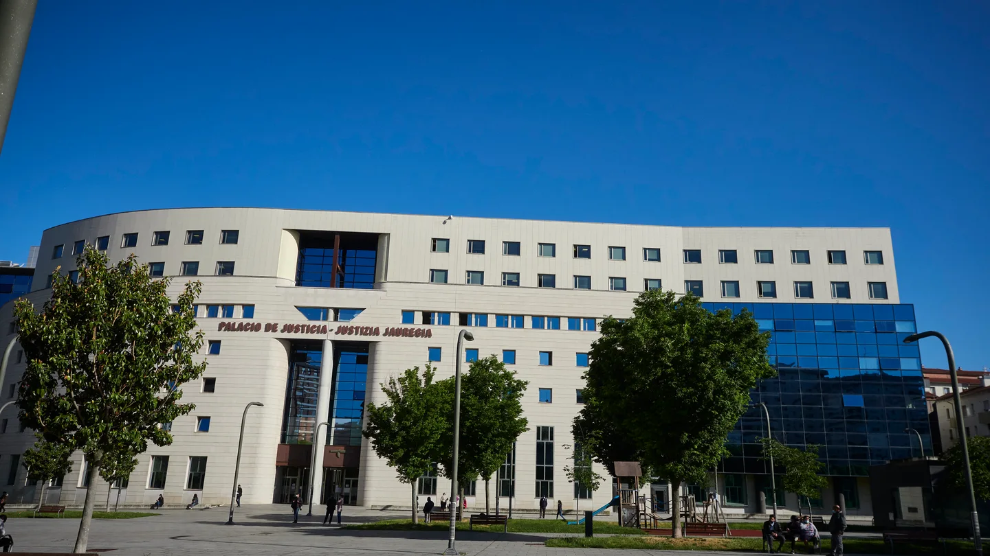 Fachada del Palacio de Justicia de Pamplona, a 10 de mayo de 2021 Manada Orkoien