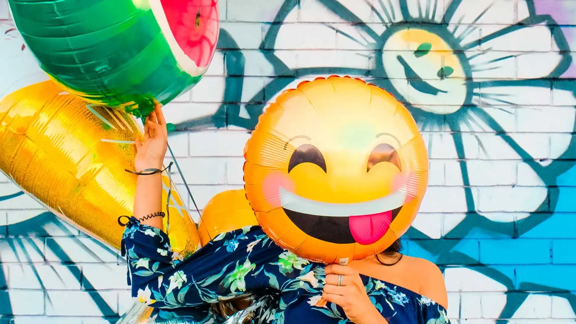 Celebra el día del emoji creando los tuyos desde el móvil