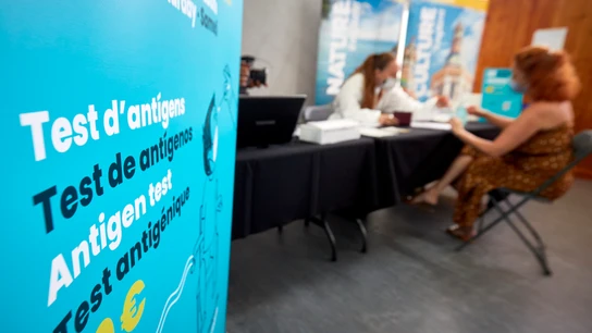 Cataluña prevé unas 700 personas en las UCI la primera semana de agosto Cataluña prevé unas 700 personas en las UCI la primera semana de agosto