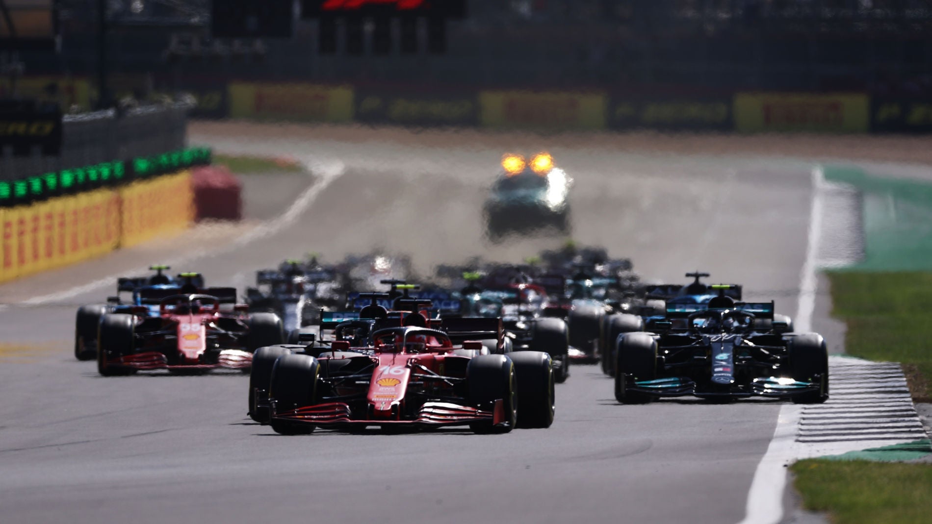 Гран при катара формула 1. Макс ферстаппен в нидерландах 2022. Гран-при великобритании. Гран-при великобритании. Red bull rb19 2023.